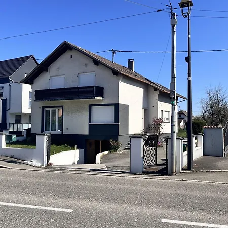 Apartamento La Marilyn By Leslodgespa - Confort De Gamme, Salle De Bain Privee, Jardin Et Cuisine Commune, A 5 Minutes De L'aeroport *