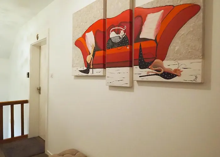 La Marilyn By Leslodgespa - Confort De Gamme, Salle De Bain Privee, Jardin Et Cuisine Commune, A 5 Minutes De L'aeroport Апартаменты